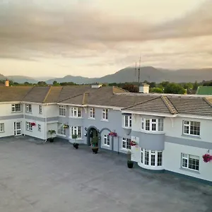 https://castle-lodge-guest-house.hotel-killarney.com