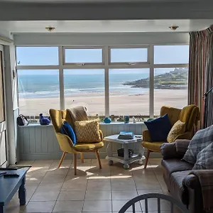 https://idyllic-inchydoney-beach-cottage-amazing-views-5.corkhotel.net